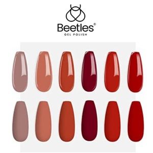 Lightly used gel nail polish. UV lamps sold separately. Comes with free nailglue